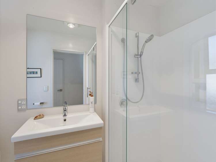 7 Harbour View Terrace Cass Bay_11