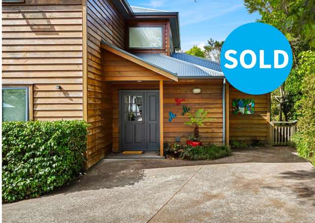 Another home sold by Analia Gentile and Barry He