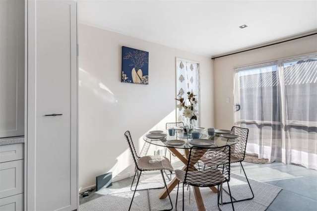 203F Maxwell Road Redwoodtown_3