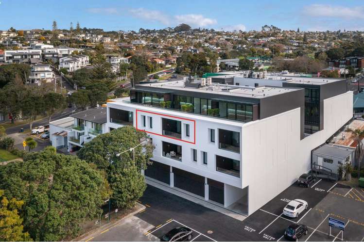 13/423-427 Beach Road Mairangi Bay_7
