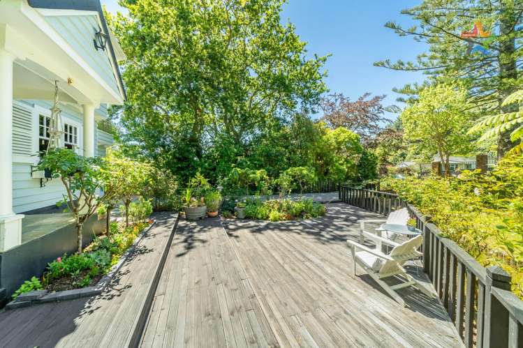 94 Norton Park Grove Waterloo_6