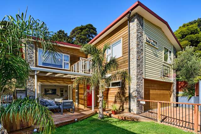 Modern Open Plan - Rare lift access