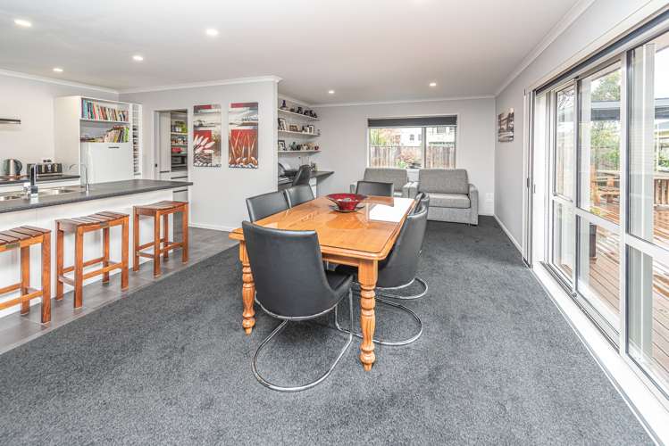 23 Buckingham Place Springvale_6