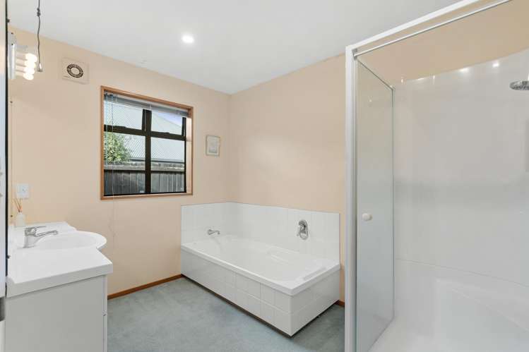 4 Amesbury Mews Avonhead_16