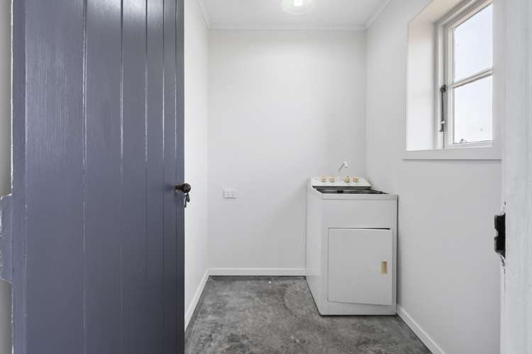 8 Lark Street Taihape and Surrounds_21