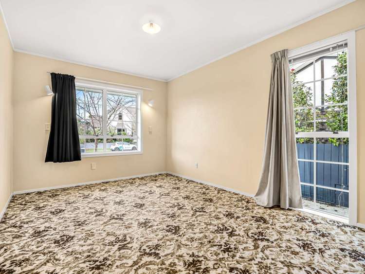 32 Mcmeekan Avenue Chartwell_14