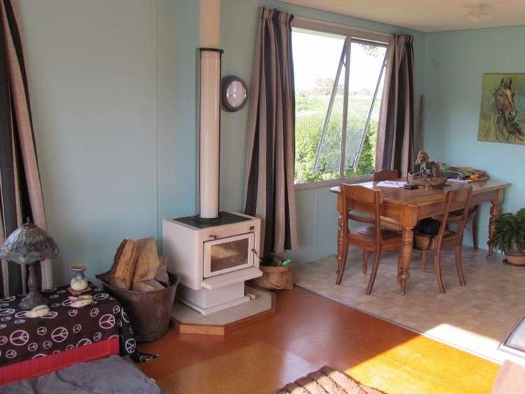 14 Wakefield Street Tuamarina_12