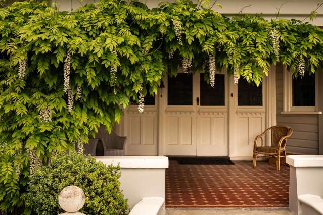 212 Beach Road East Elgin_3