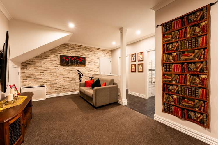 15a Kitchener Square Highfield_13