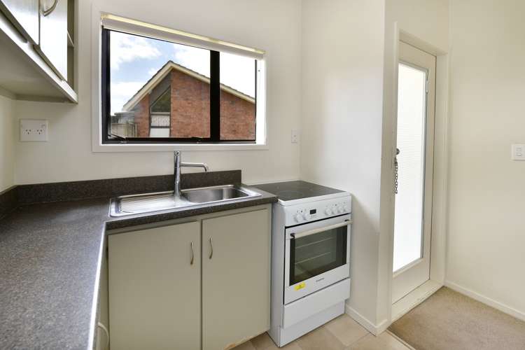 8 Bellbird Place Orewa_10