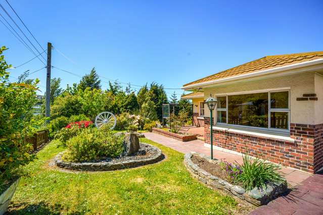 12 Kowhai Street Ravensbourne_1