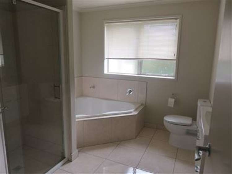 120 Korokoro Crescent Thames_4