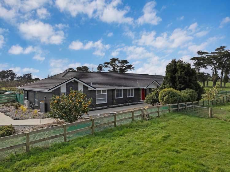 54 & 56 Saddleton Road Waiau Pa_3