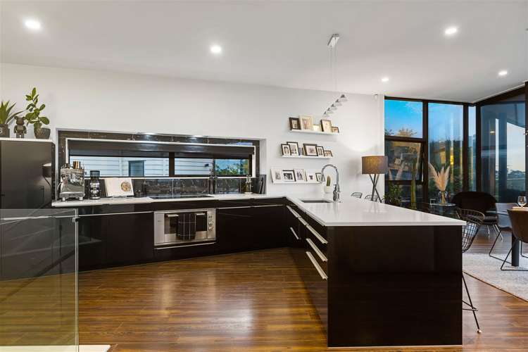 5 Remuremu Street Long Bay_11