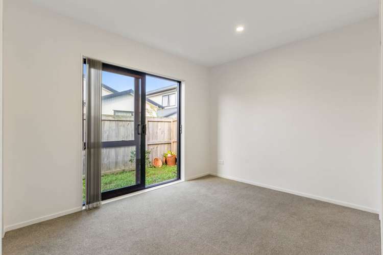 32 Black Beech Crescent Takanini_9