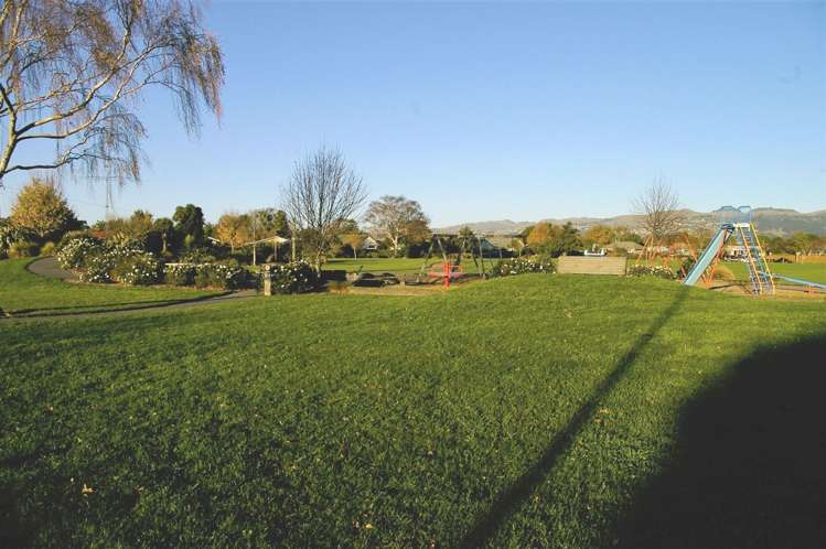 8 Neave Place Hillmorton_12