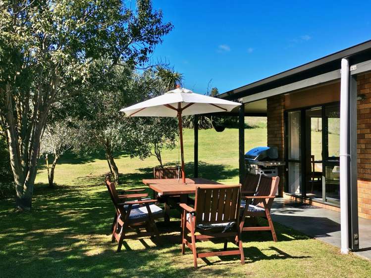 151 Pukenamu Road Te Horo_6