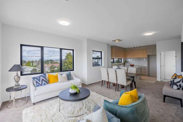 6/43b Waimumu Road Massey_1
