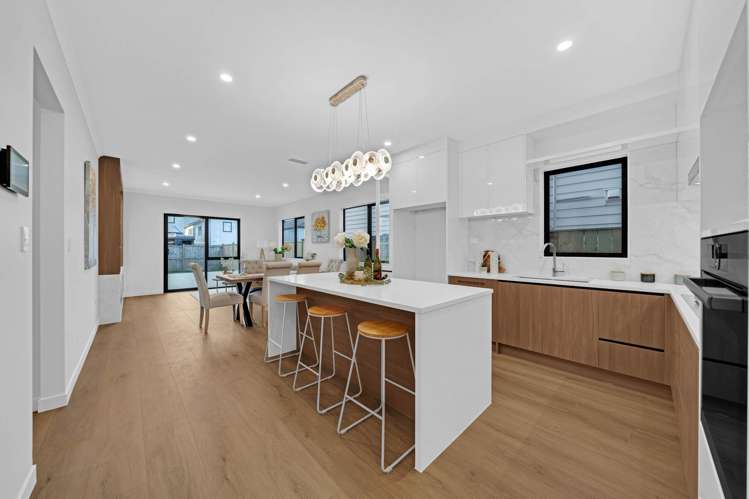 21 Obelus Road Flat Bush_12