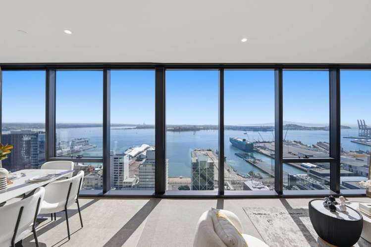 2801/10 Commerce Street City Centre_3