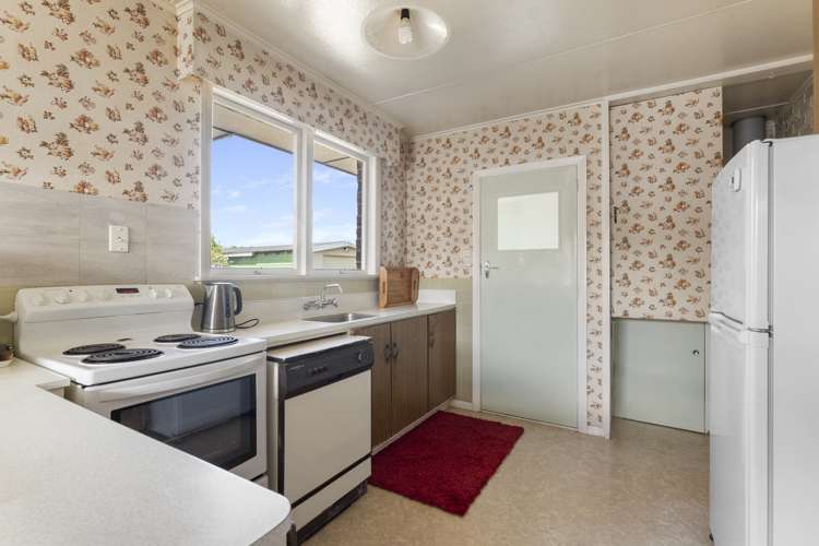 17 Karina Crescent Redwoodtown_13