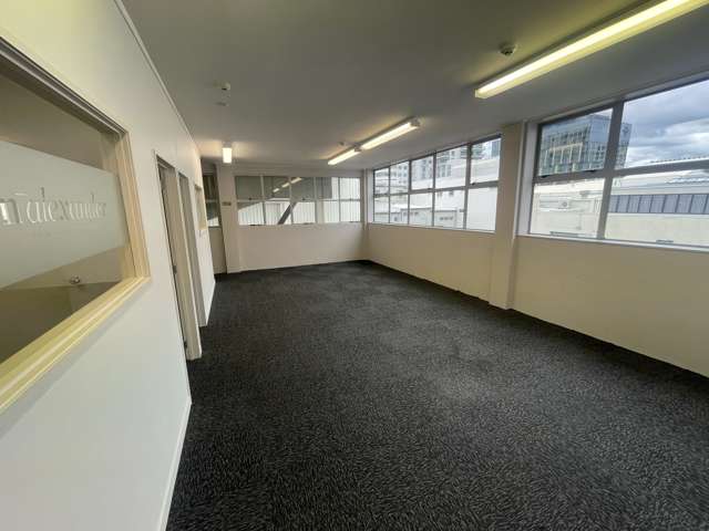 Unit 4, 30 Grey Street Tauranga_1