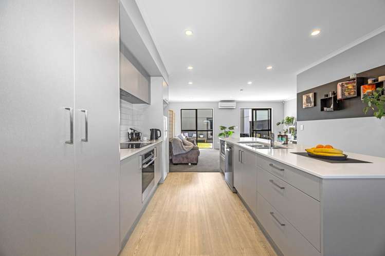 42 Tippet Crescent Wigram_2