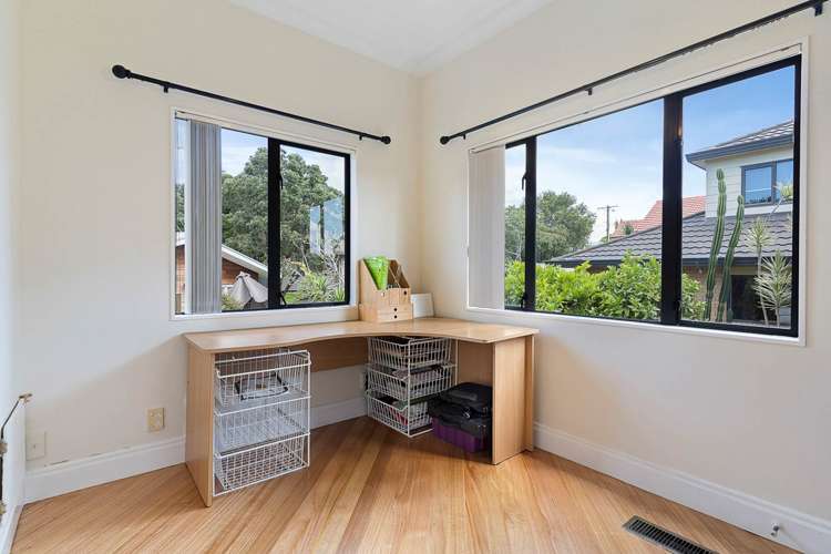 18a Vardon Road Green Bay_12