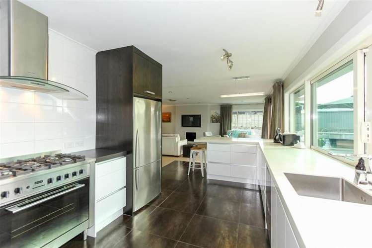 11/5a Baring Terrace Strandon_6