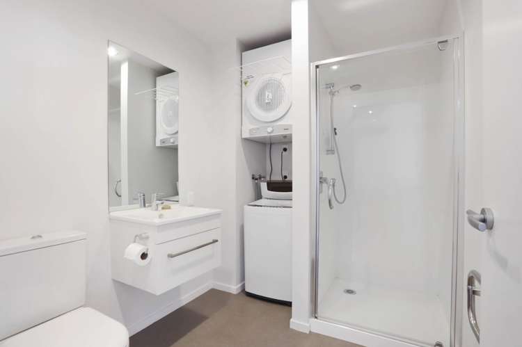 1404/20 McCrae Way New Lynn_8