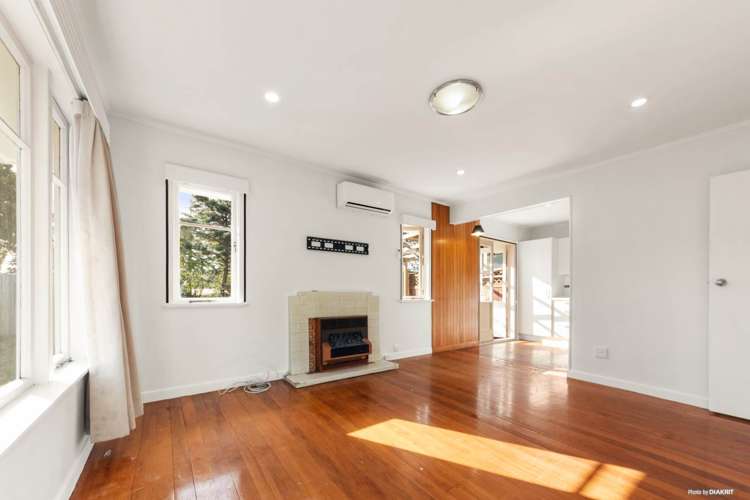 33 Puketea Street Blockhouse Bay_15