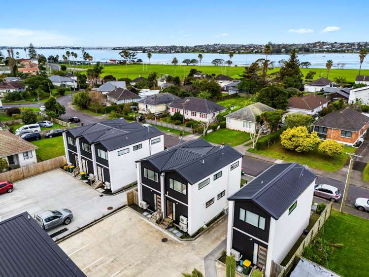 2/11 Mareth Street Panmure_8