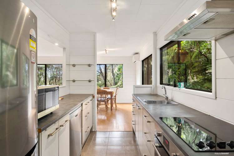 54 Opanuku Road Henderson Valley_8