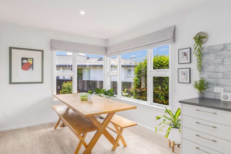 19 Lansbury Avenue Strowan_2