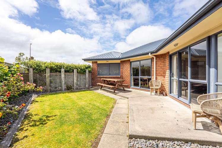 1 Forbes Road Foxton Beach_13