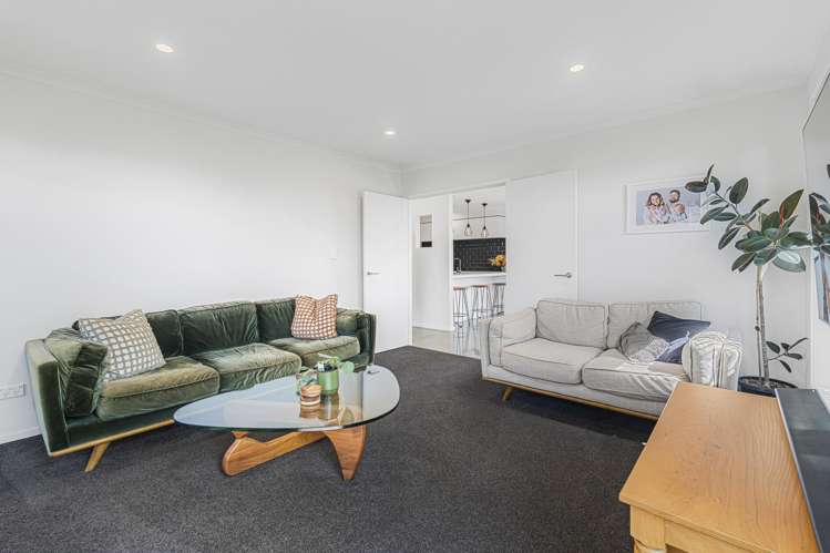 5 Cessna Lane Glen Avon_11