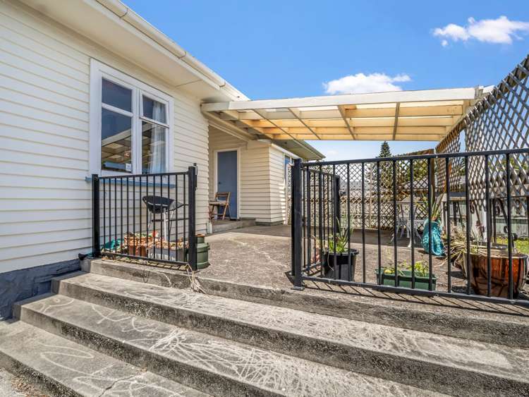 89 Parker Avenue Levin_22