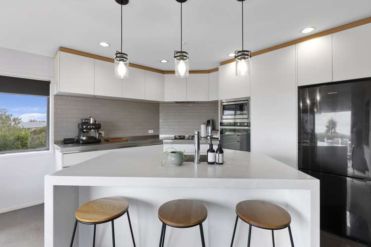 233 King Road Inglewood_7