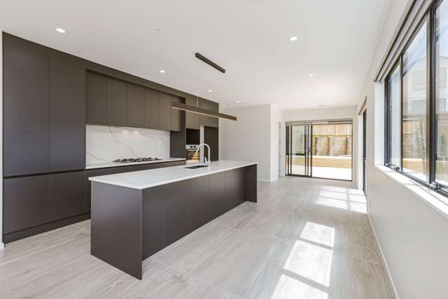 27 Bremner Ridge Street Flat Bush_3