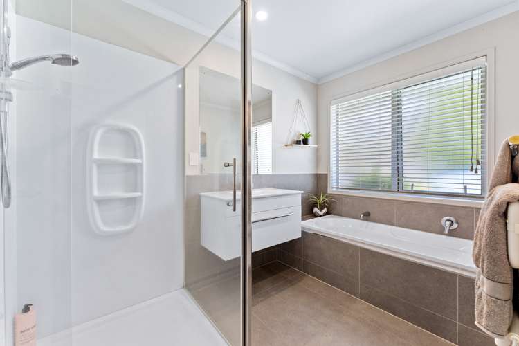 3 Darnika Way Patumahoe_16