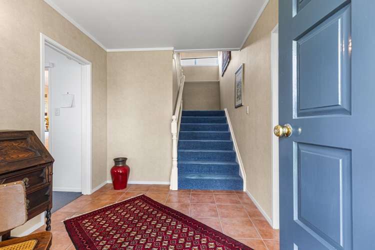 1 Matua Road Matua_10