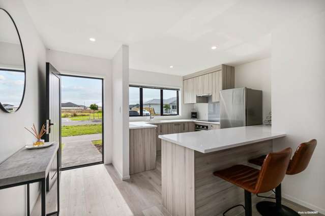 10 Koiora Road Clarks Beach_1