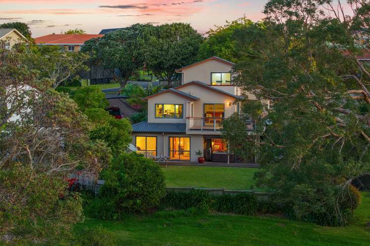 19 D'Urville Place Gulf Harbour_22