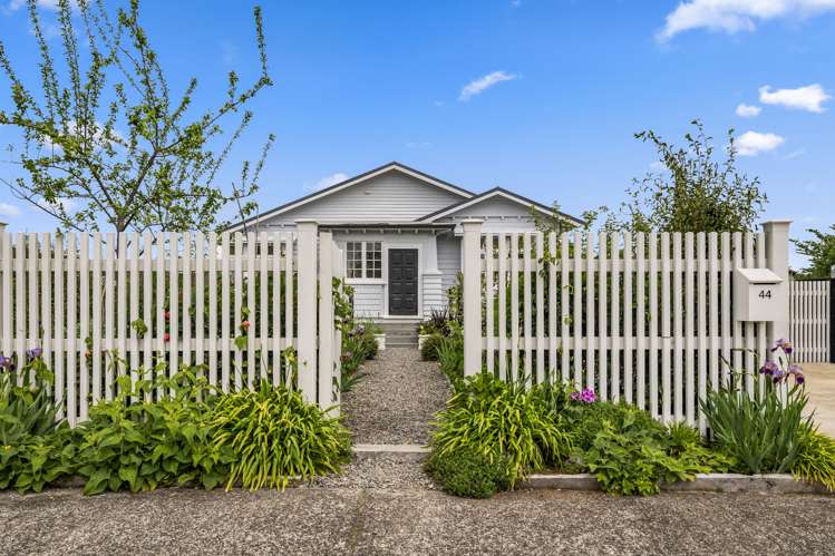 44 Robertson Street Glenholme_19