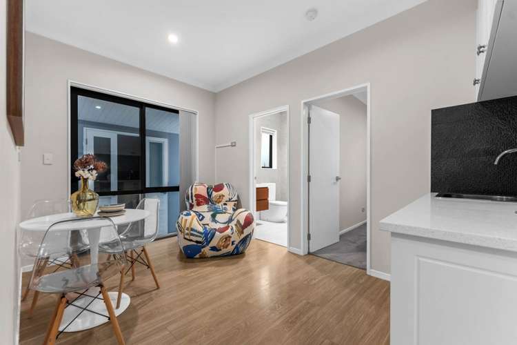 19 Carrickdawson Drive Flat Bush_14