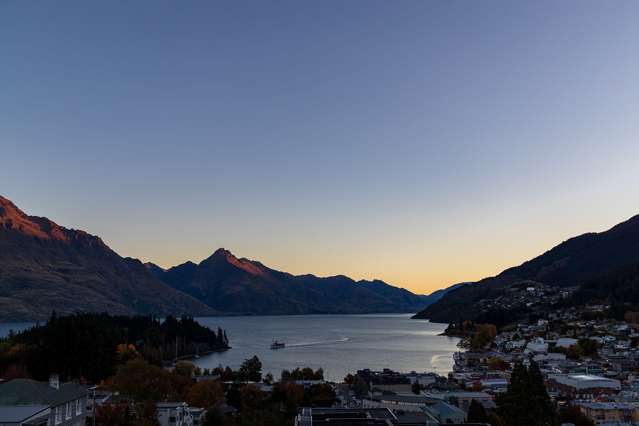 43 Hallenstein Street Queenstown_3