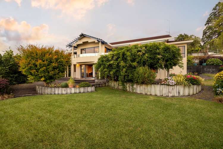 76 Lake Crescent Hamilton Lake_32