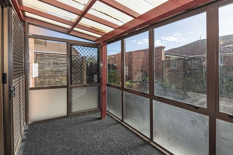 5a Mains Avenue Kensington_8