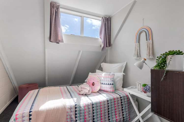 10/31 Mana Avenue Titahi Bay_12