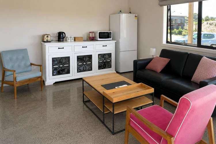 31 Omahina Street Raglan_34